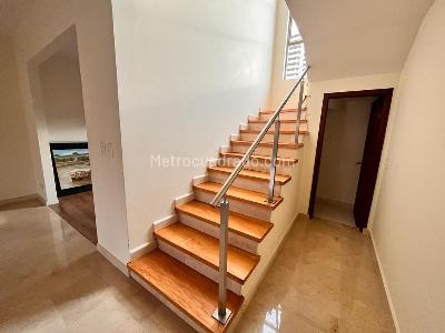 Casa de 5 alcobas en venta en Villa Campestre, Barranquilla, 475 m² · foto 8 de 19