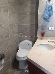 Apartamento de 3 alcobas en venta en Ciudad Salitre Oriental, Bogotá, 130 m² · foto 17 de 18
