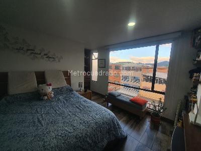 Apartamento de 1 alcoba en venta en La Clarita, Bogotá, 35 m² · foto 5 de 15