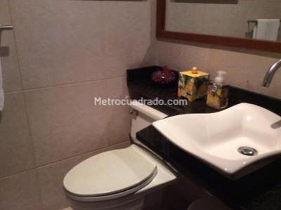 Apartamento de 3 alcobas en venta en Los Rosales Emaus, Bogotá, 200 m² · foto 18 de 20