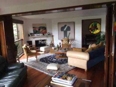 Apartamento de 3 alcobas en venta en Los Rosales Emaus, Bogotá, 200 m² · foto 8 de 20