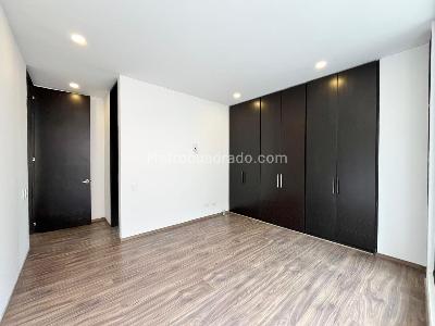 Casa de 3 alcobas en venta en Bosque De Pinos, Bogotá, 256 m² · foto 9 de 10