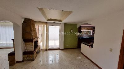 Casa de 5 alcobas en venta en Cerca De Piedra, Chía, 193 m² · foto 7 de 19