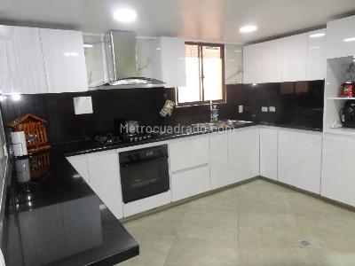 Apartamento de 4 alcobas en venta en Ciudad Salitre Oriental, Bogotá, 235 m² · foto 20 de 20