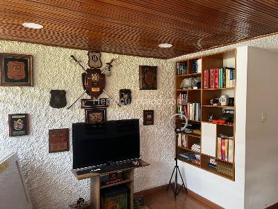 Casa de 5 alcobas en venta en Normadia, Bogotá, 312 m² · foto 4 de 20