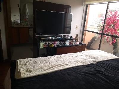 Apartamento de 3 alcobas en venta en Cuidad Salitre Occidental, Bogotá, 115 m² · foto 3 de 17