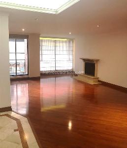 Apartamento de 3 alcobas en venta en Chico, Bogotá, 160 m² · foto 2 de 20