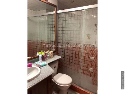 Apartamento en venta en Santa Barbara Oriental, Bogotá · foto 9 de 16