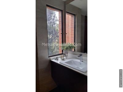 Apartamento de 3 alcobas en venta en Cabrera Chico, Bogotá, 365 m² · foto 12 de 18