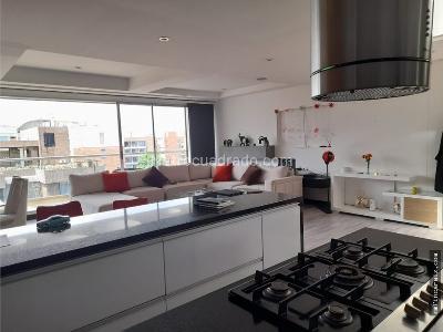 Apartamento de 3 alcobas en venta en Chico, Bogotá, 315 m² · foto 5 de 19