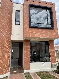 Casa de 3 alcobas en venta en Chia, Chía, 100 m² · foto 2 de 19