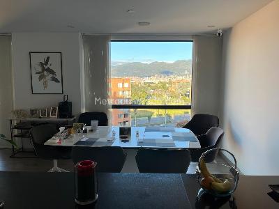 Apartamento de 4 alcobas en venta en Ciudad Salitre Nororiental, Bogotá, 195 m² · foto 3 de 10