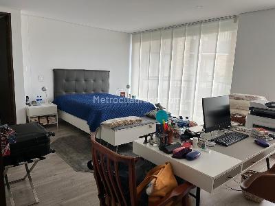 Apartamento de 4 alcobas en venta en Ciudad Salitre Nororiental, Bogotá, 195 m² · foto 4 de 10