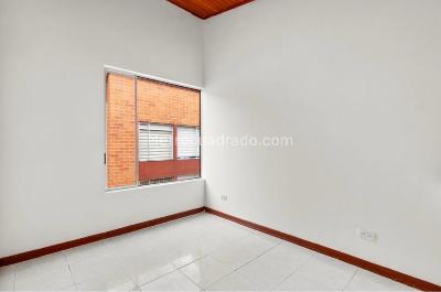 Casa de 3 alcobas en venta en El Redil, Bogotá, 70 m² · foto 4 de 11