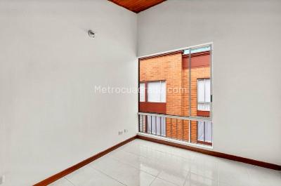 Casa de 3 alcobas en venta en El Redil, Bogotá, 70 m² · foto 5 de 11
