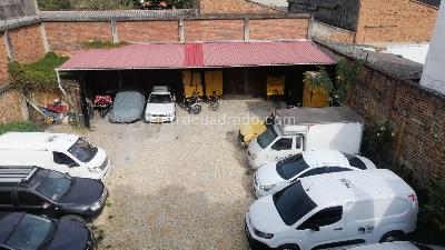 Casa de 5 alcobas en venta en San Antonio Sur, Bogotá, 535 m² · foto 3 de 3