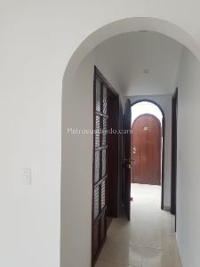 Casa de 5 alcobas en venta en Castilla Oriental, Bogotá, 266 m² · foto 5 de 19