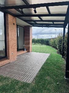 Casa de 3 alcobas en venta en Km 1, Cajicá, 164 m² · foto 2 de 17