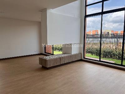 Casa de 3 alcobas en venta en Km 1, Cajicá, 164 m² · foto 8 de 17