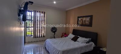 Casa de 4 alcobas en venta en Altos De Cobeima, Ibagué, 800 m² · foto 12 de 20