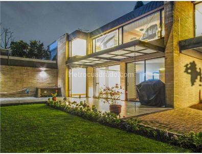 Casa de 4 alcobas en venta en Niza Bulevar, Bogotá, 346 m² · foto 16 de 16