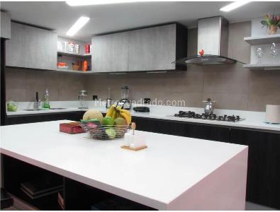 Casa de 4 alcobas en venta en Niza Bulevar, Bogotá, 346 m² · foto 3 de 16