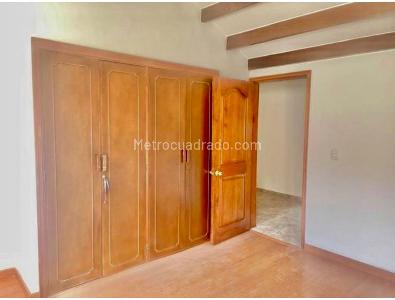 Casa de 4 alcobas en venta en Alhambra, Bogotá, 330 m² · foto 11 de 16