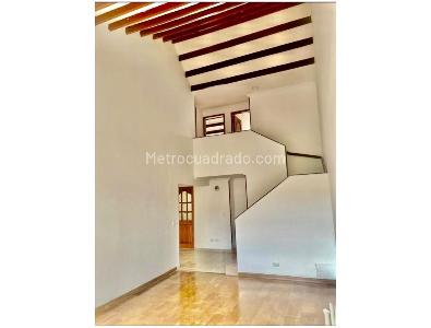 Casa de 4 alcobas en venta en Alhambra, Bogotá, 330 m² · foto 4 de 16