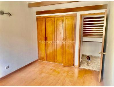Casa de 4 alcobas en venta en Alhambra, Bogotá, 330 m² · foto 7 de 16