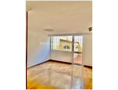 Casa de 4 alcobas en venta en Alhambra, Bogotá, 330 m² · foto 8 de 16