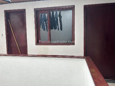 Casa de 5 alcobas en venta en Alcala, Bogotá, 231 m² · foto 4 de 7