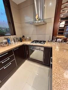 Apartamento de 3 alcobas en arriendo en Parque Del Chico, Bogotá, 228 m² · foto 9 de 12