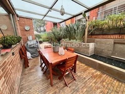 Apartamento en venta en Chico, Bogotá · foto 2 de 12