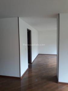 Apartamento de 3 alcobas en venta en Bella Suiza Cedritos, Bogotá, 145 m² · foto 2 de 12