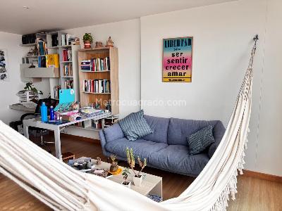 Apartaestudio en venta en Chapinero Alto, Bogotá, 53 m² · foto 3 de 10