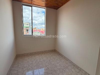 Apartamento en venta en Britalia Norte, Bogotá · foto 5 de 9