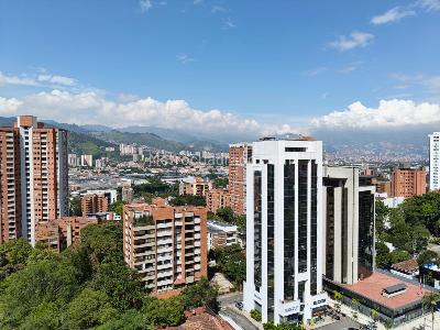 Oficina en Arriendo, EL POBLADO, Medellín