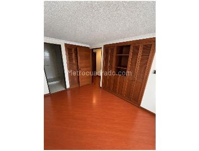 Apartamento en venta en Pontevedra, Bogotá · foto 3 de 11