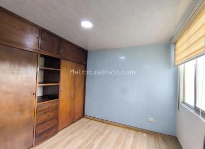 Apartamento de 3 alcobas en venta en Molinos Del Sur, Bogotá, 47 m² · foto 3 de 9