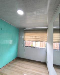 Apartamento de 3 alcobas en venta en Molinos Del Sur, Bogotá, 47 m² · foto 6 de 9