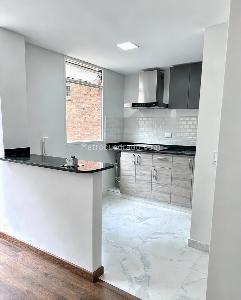 Apartamento en venta en Cedritos, Bogotá · foto 3 de 8