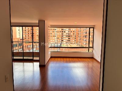 Apartamento de 3 alcobas en venta en Lagos De Cordoba, Bogotá, 106 m² · foto 4 de 18