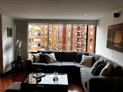 Apartamento de 3 alcobas en venta en Lagos De Cordoba Niza, Bogotá, 154 m² · foto 2 de 20