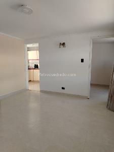 Casa de 4 alcobas en venta en La Aurora, Bogotá, 221 m² · foto 3 de 20