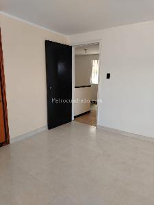 Casa de 4 alcobas en venta en La Aurora, Bogotá, 221 m² · foto 9 de 20