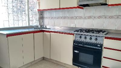 Casa de 4 alcobas en venta en La Aurora, Bogotá, 221 m² · foto 2 de 20