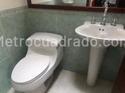 Apartamento de 3 alcobas en venta en Chico Reservado, Bogotá, 186 m² · foto 5 de 19