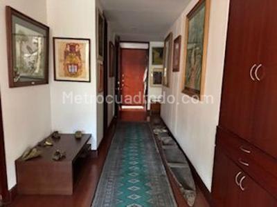 Apartamento de 3 alcobas en venta en Chico Reservado, Bogotá, 186 m² · foto 16 de 19