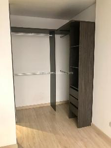 Apartaestudio en venta en Chapinero Alto Emaus, Bogotá, 38 m² · foto 3 de 10