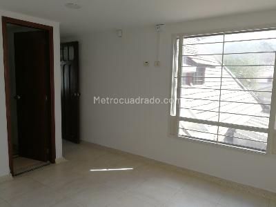 Casa de 5 alcobas en venta en La Soledad Teusaquillo, Bogotá, 260 m² · foto 17 de 18